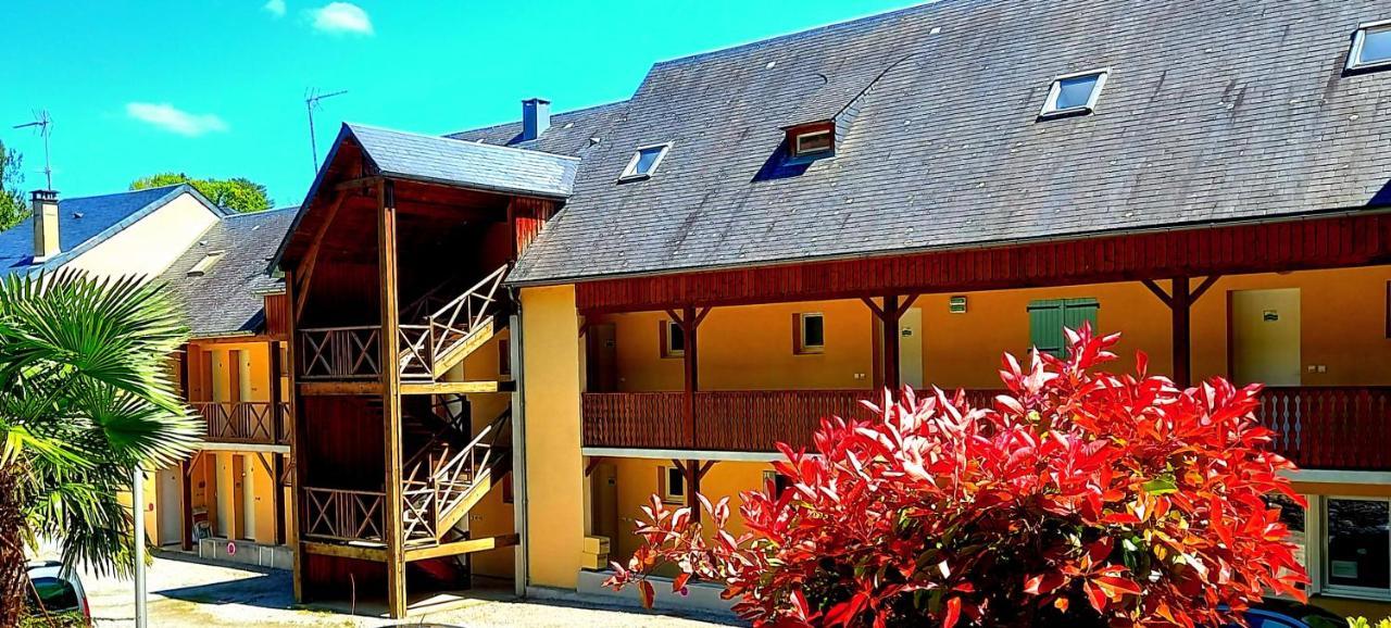 Studio Tres Bien Situe, Belle Vue, Parking Prive Bagnères-de-Bigorre Exteriör bild